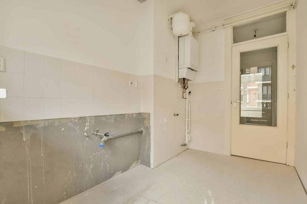 Quels sont les traitements naturels contre les piqûres d'insectes à connaître en camping tropical?